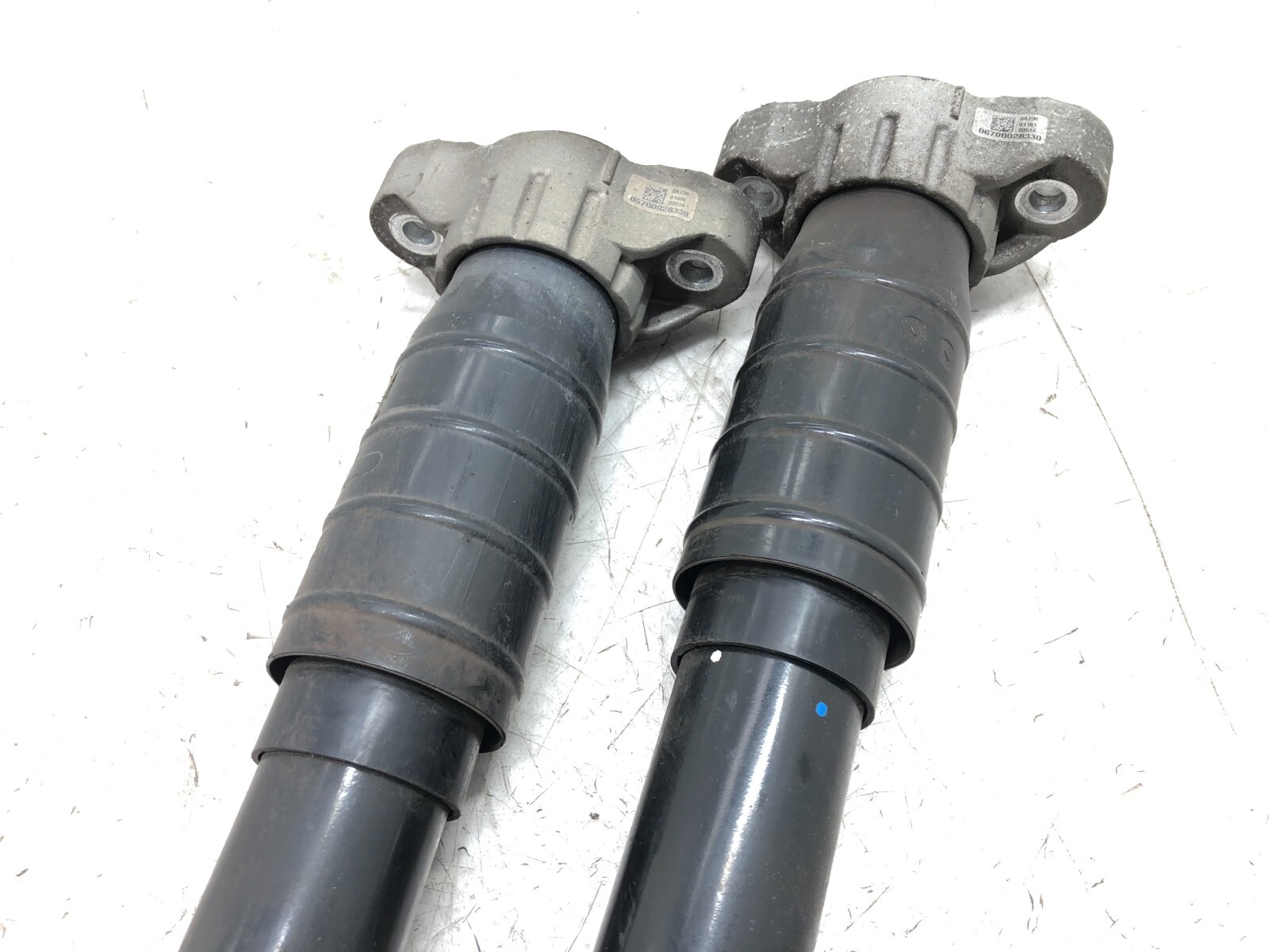 2014-2019 MASERATI GHIBLI S AWD LEFT RIGHT REAR STRUT SHOCK ABSORBER OEM.