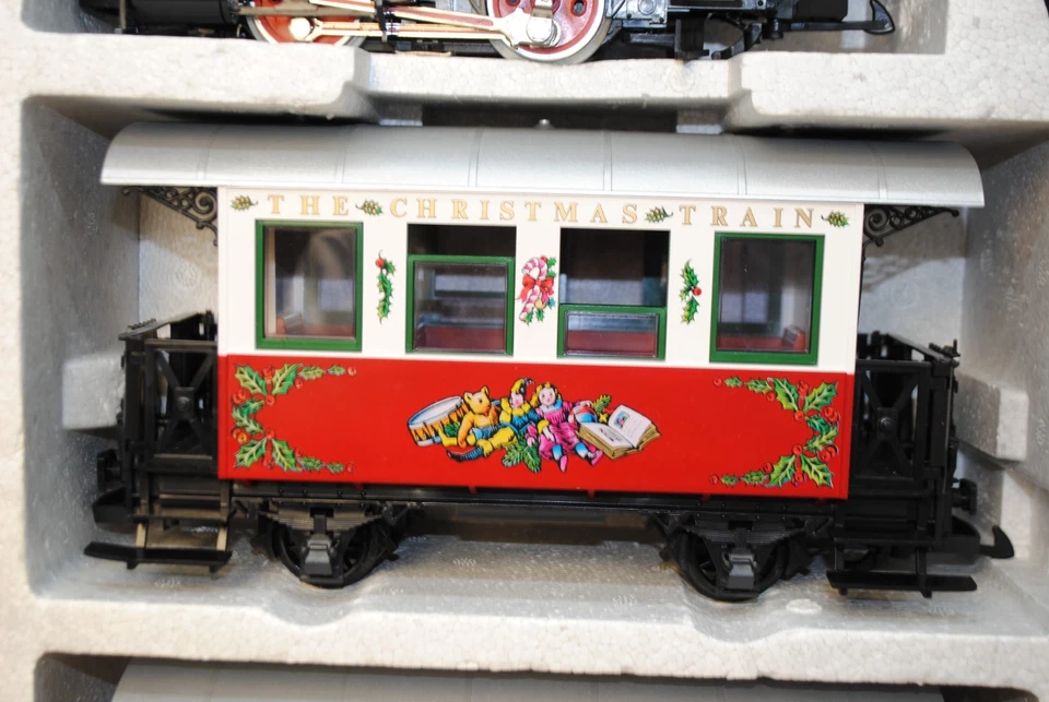 LGB 21540 Santa Claus Christmas Steam Passenger Train Set *G-Scale* - Image 3 of 4