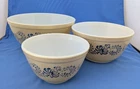Vintage Pyrex Homestead Mixing Bowls Set of 3