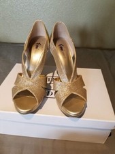 Fioni Night Heels, Size 7, Gold Glitter Platform