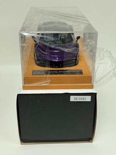 1/18 Ferrari SF90 Novitec in lila auf hellbraunem Wildledersockel 99 Teile SE1045 - Bild 8 von 8
