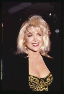 Gennifer flowers hot