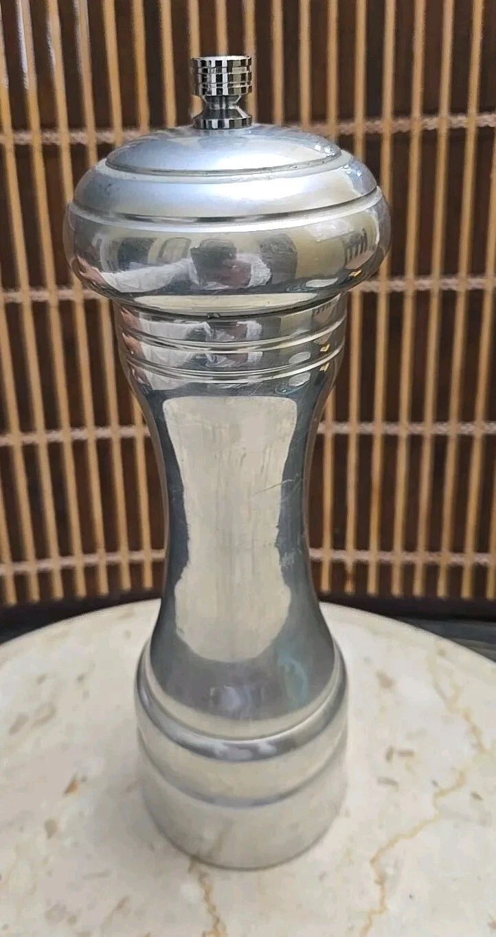 9” Olde Thompson Pepper Grinder Mill Works Silver Metal (Spice or Salt)