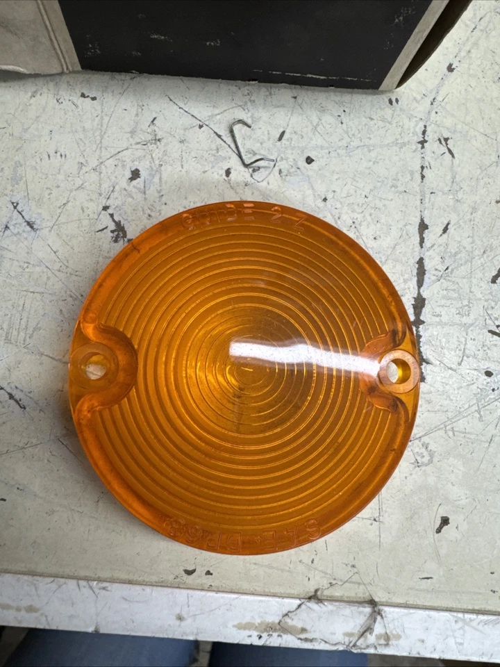 Задний левый или правый маркерный объектив GM 5953635 1963 Pontiac Tempest новый из старых запасов - Изображение 3 из 4