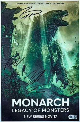 MONARCH: LEGACY OF MONSTERS: Wyatt Russell, Kiersey Clemons +3 Signed 11x17 SWAU