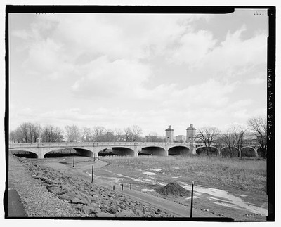 6. South elevation over Kingston floodplain, looking east from levee. - Market