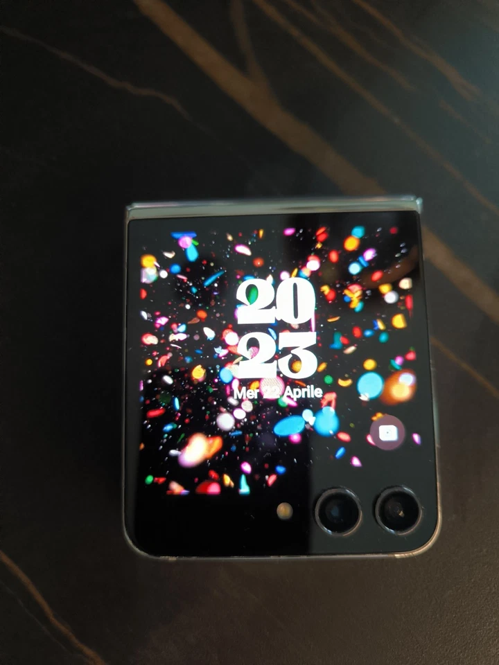 SMARTPHONE SAMSUNG GALAXY Z FLIP6 5G SM F741B 512 GB DUAL SIM MINT NO Z FLIP7, foto 1 di 5