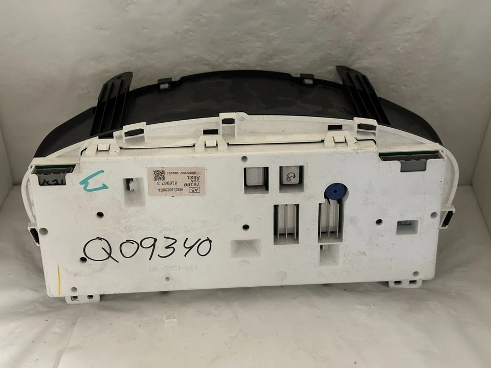 Speedometer Instrument Cluster 2006 - 08 Honda Pilot LX / VP 144,557 Miles AWD - Image 2 of 3