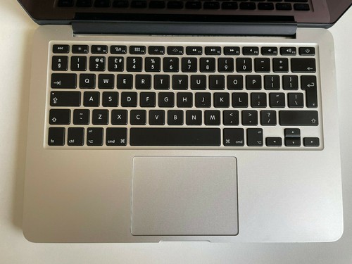 Apple MacBook Pro A1502 13" 128GB Laptop - 2015 - Picture 2 of 9