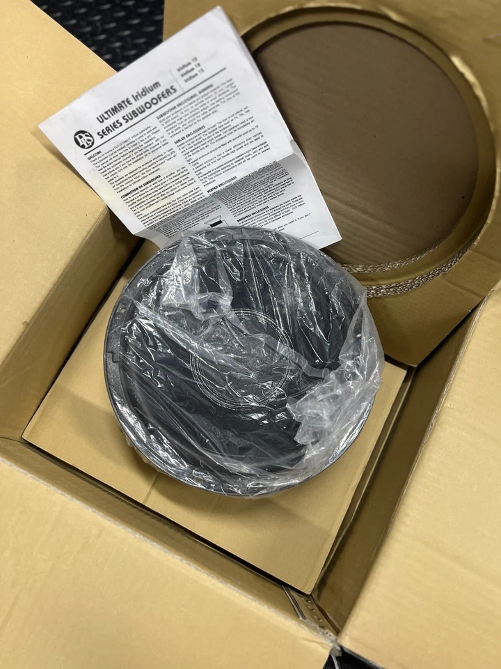 Nuevo subwoofer DLS Sweden Ultimate Iridium 12 Foto 2 de 4