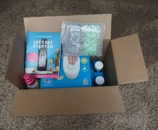 New in Box SODASTREAM Terra SPARKLING WATER MAKER  (White) w Extra Stuff