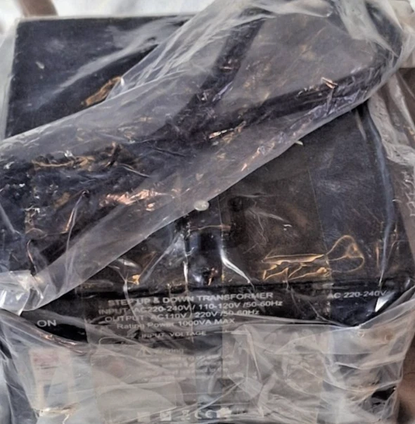 1000W Step Up/Step Down Power Transformer W/ Universal Output Fuse Protection - Image 3 of 3