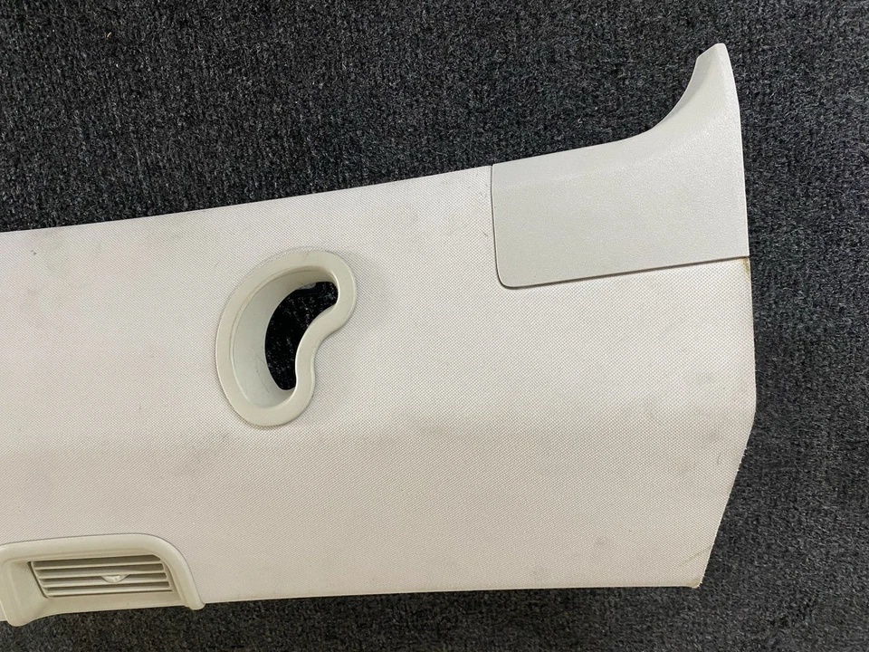 Land Rover Lr4 C 2010-2014 panel de cubierta de pilar interior trasero derecho Rh OEM Foto 2 de 2