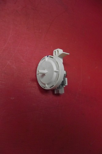 Waschmaschine BEKO WM74135W Druckschalter