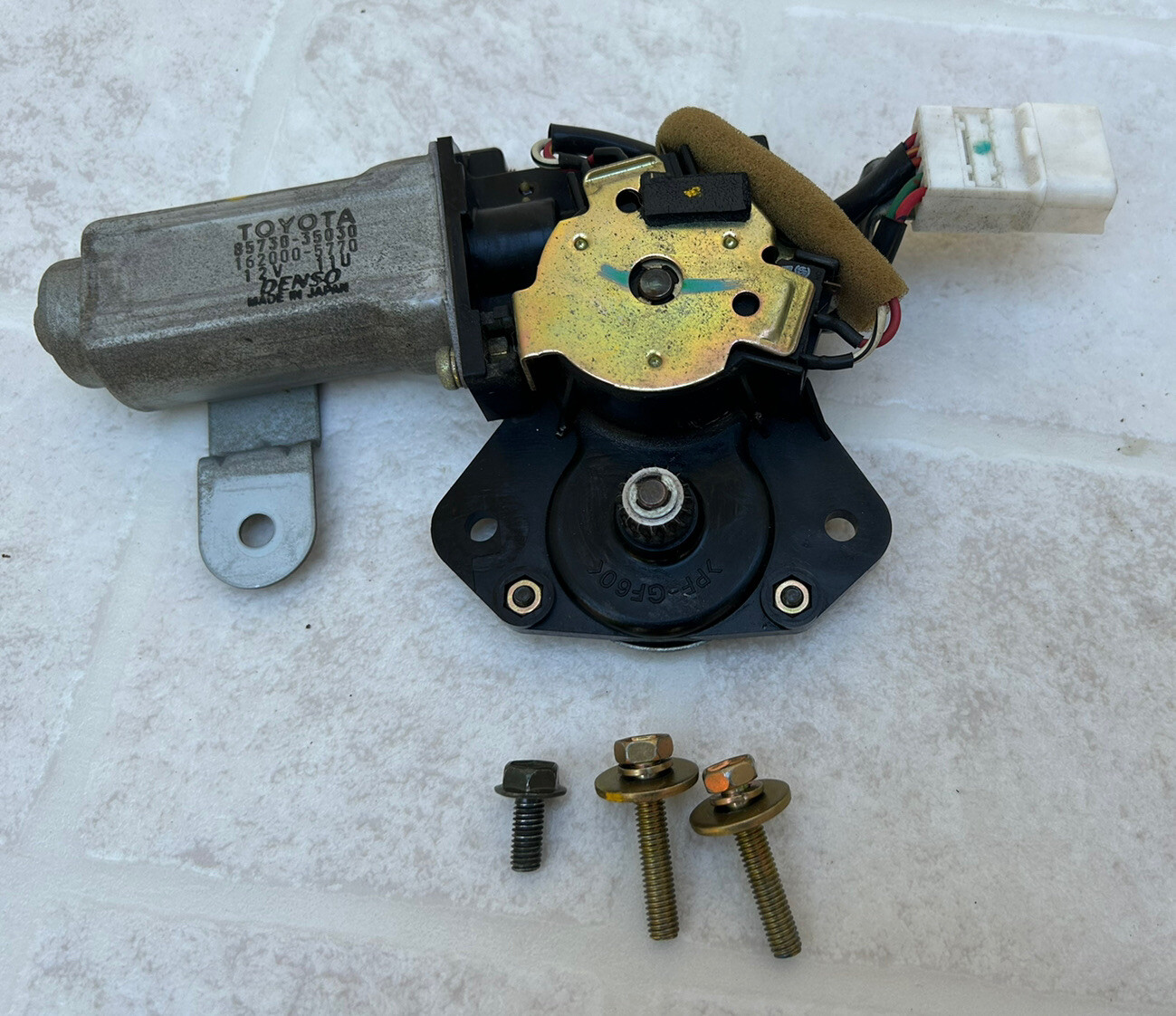 9602 Toyota 4Runner SUNROOF MOTOR 8573035030 OEM 1996 1997 1998 1999 2000 2001 eBay