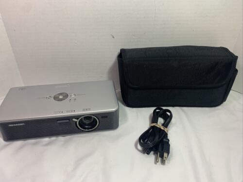 Sharp Notevision XR-1S Multi media Projector 1080p - Picture 1 of 5
