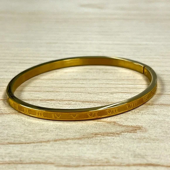 Gold Roman Numeral Design Bangle Bracelet