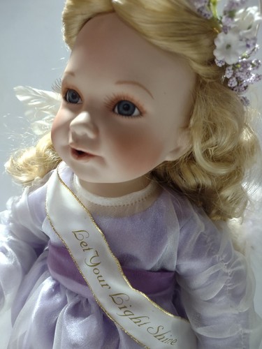 Ashton Drake "Let Your Light Shine" Keeping His Word 899FA Purple Angel Doll - Picture 7 of 11
