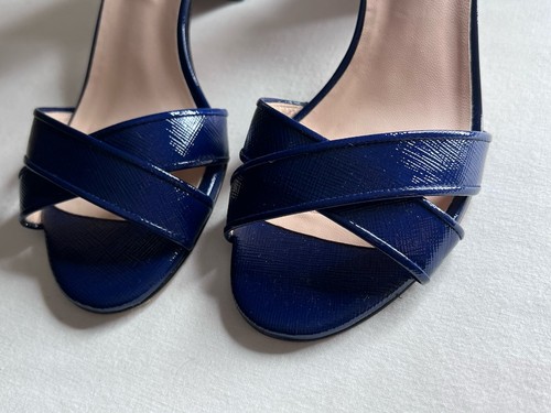 Sandalias de tacón L.K.BENNETT azul charol Saffiano punta abierta talla 36 - Imagen 6 de 8