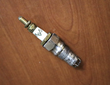 20's 1910's 1914 V Ray Porcelain Spark Plug Reo Buick Car Truck Tractor Vintage