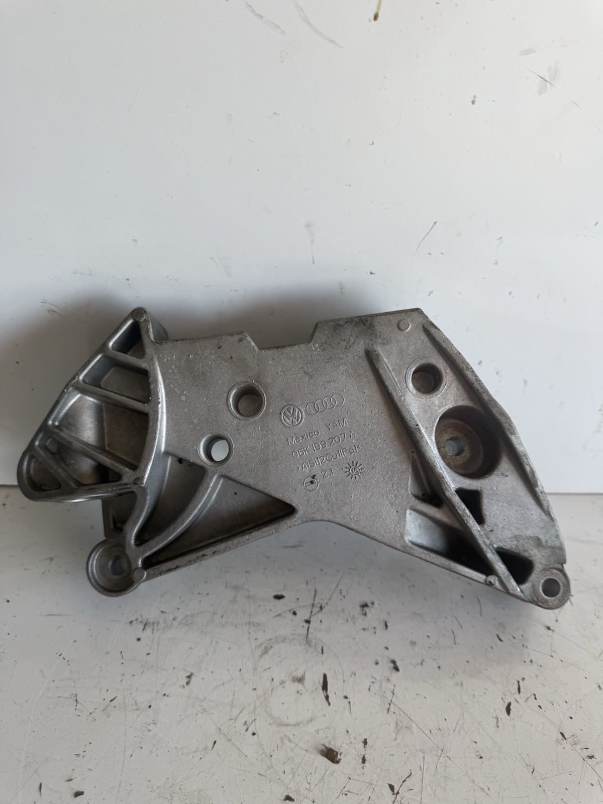 2013-2025 Jetta Golf GTI Atlas Right Front Engine Bracket 06K-199-207-A OEM 3353