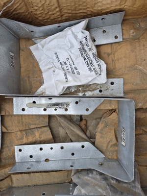 #ad 6 New Box of six Simpson Strong Tie HUCQ5.25 9 SDS Face Mount Hangar w Screws $89.99