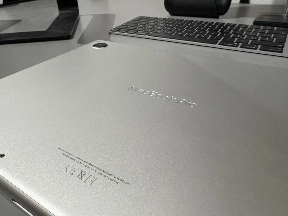 Apple MacBook Pro 14 M4 16GB RAM 1TB SSD argento - perfetto - Immagine 3 di 4