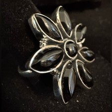 Elegant Black onyx and Sterling silver Flower Ring