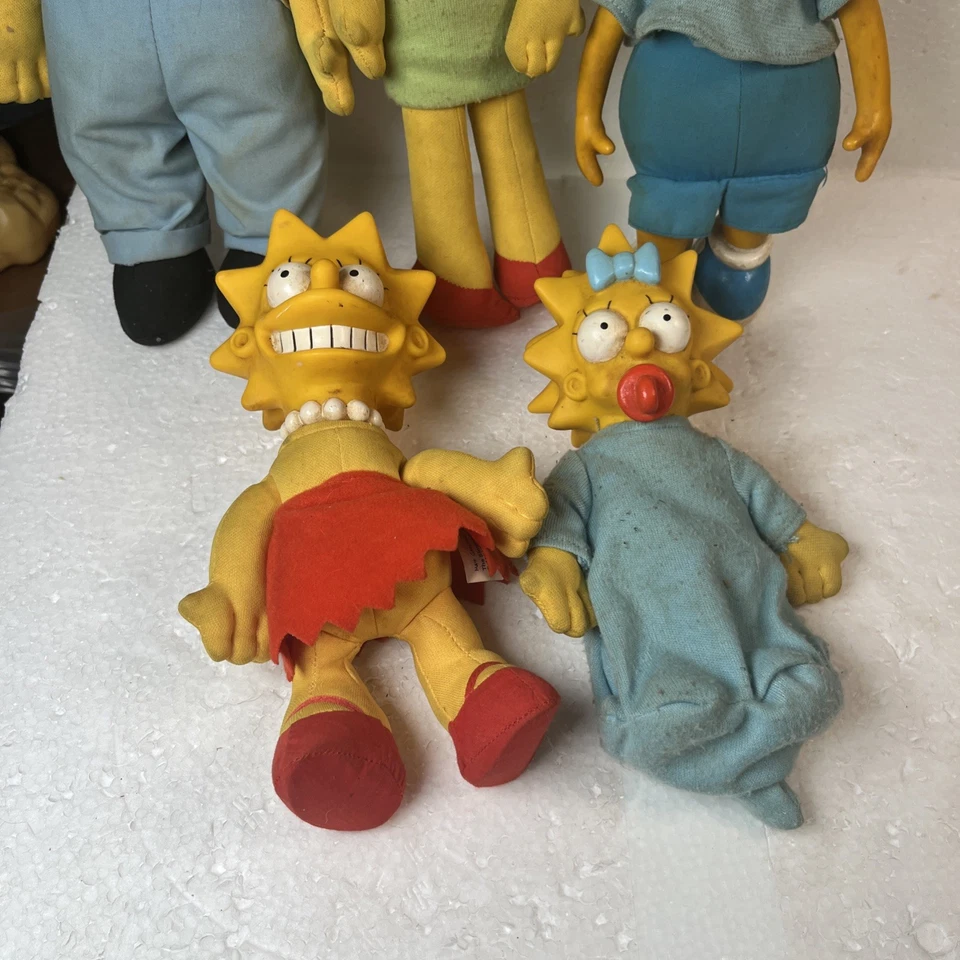 Família Simpsons 5 peças. Pelúcia/vinil. 1990VTG Bart Homer Marge Lisa Maggie 20th/Fox - Imagem 2 de 4