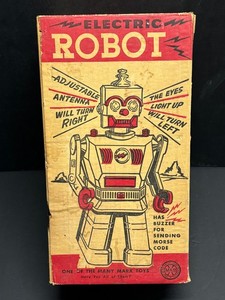 VINTAGE 1956 MARX ELECTRIC ROBOT WITH ORIGINAL BOX