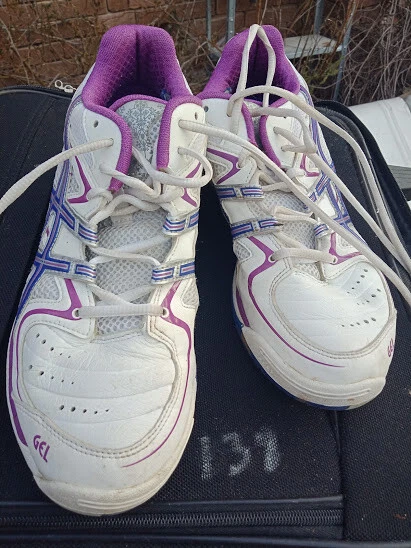 Best asics hotsell for netball