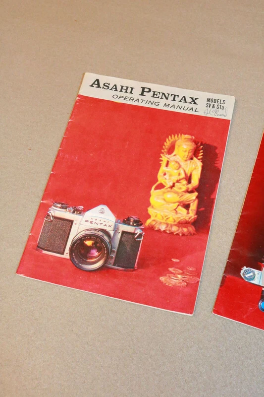 Lote de 3 folletos de cámara Asahi Pentax Spotmatic folleto de volantes de colección breif antiguo XW Foto 2 de 4