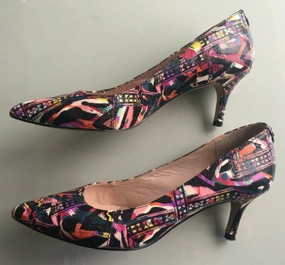 moda in pelle heels
