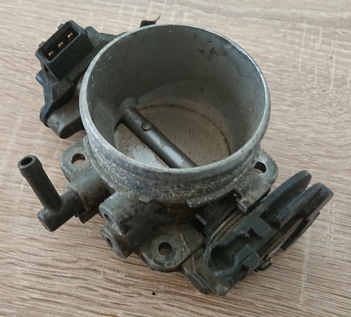 Drosselklappe 037061BN 5030 VW Golf 3 Bj. 1992 - 1998 Passat 35i