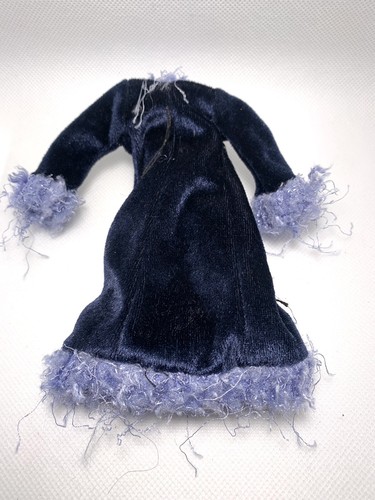 Bratz Chloe Iconic 2001 Jacket - Picture 4 of 4