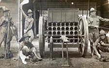 WW1 US ARMY 4TH INF. DIVISION ARTILLERY RANGE FINDING OPERATORS PHOTO POSTCARD