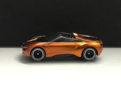 hot wheels bmw i8