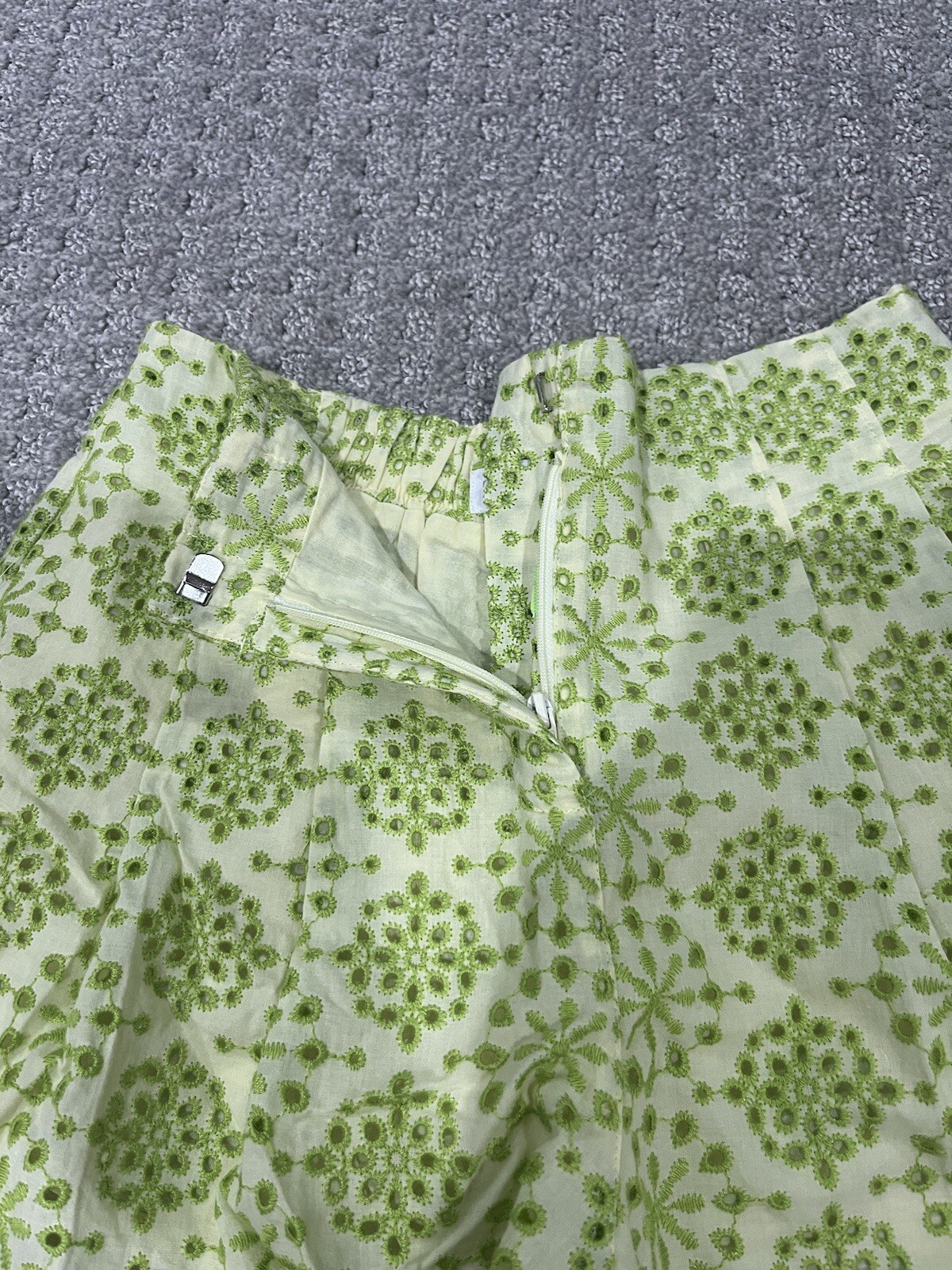 Picture 3 of 5