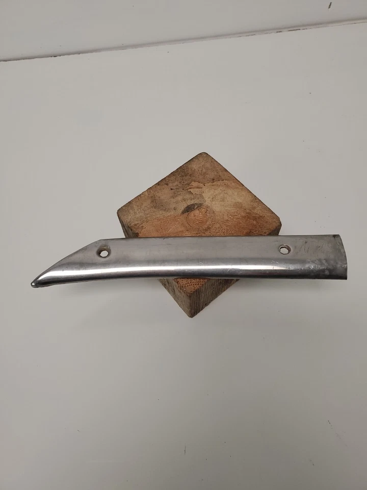 Buick Roadmaster 1954-1956 y moldura de adorno trasero súper derecho Foto 2 de 4