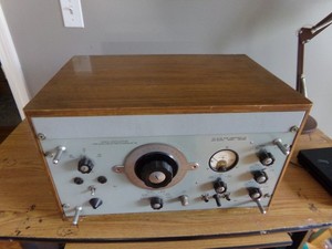 WAYNE KERR LABORATORIES VIDEO OSCILLATOR TYPE 0.22C