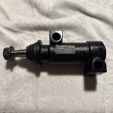 Front Steering Idler Arm Bracket Assembly For GMC YUKON 2001-2006