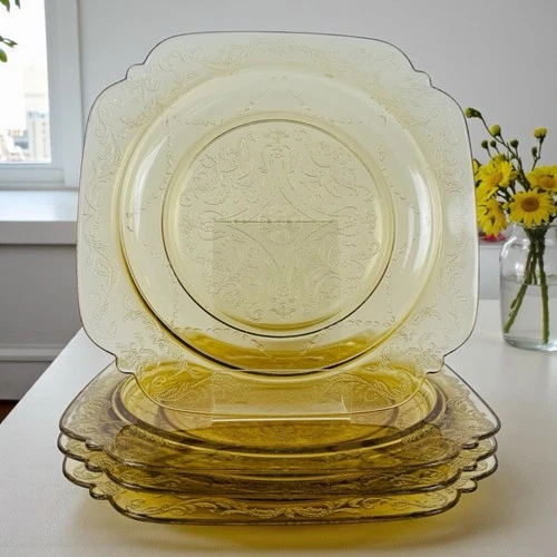 Vtg Amber Depression Era Dinner Plates Set of 4 – Federal Glass “Madrid” 9”