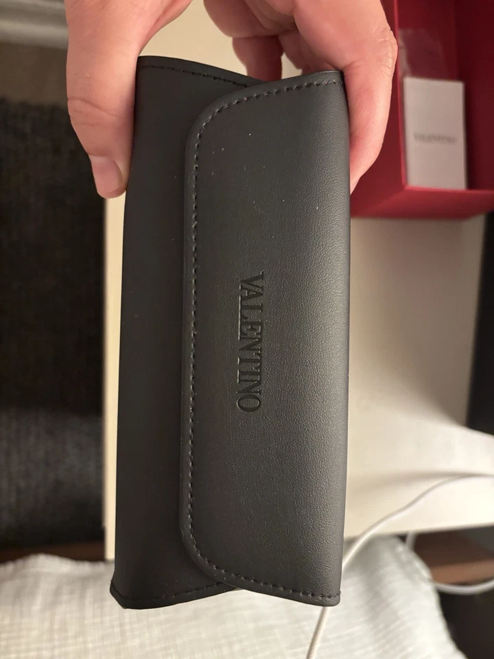 Valentino Gafas de sol Gafas Semi Duras LOGO Estuche de cuero negro y saco de tela Foto 3 de 4