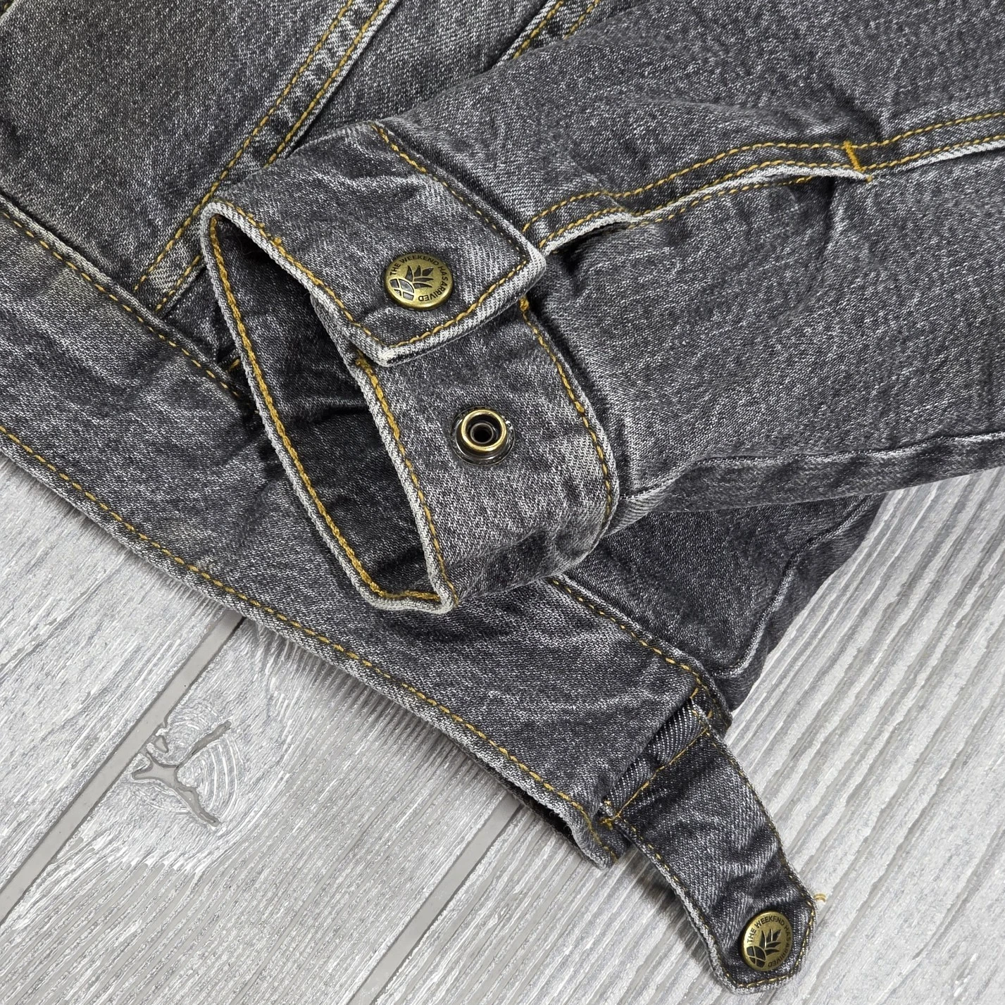 Chubbies Men's Fade Gray Denim Sherpa Black Lined Trucker Jacket Pockets Size M - product detail image 7