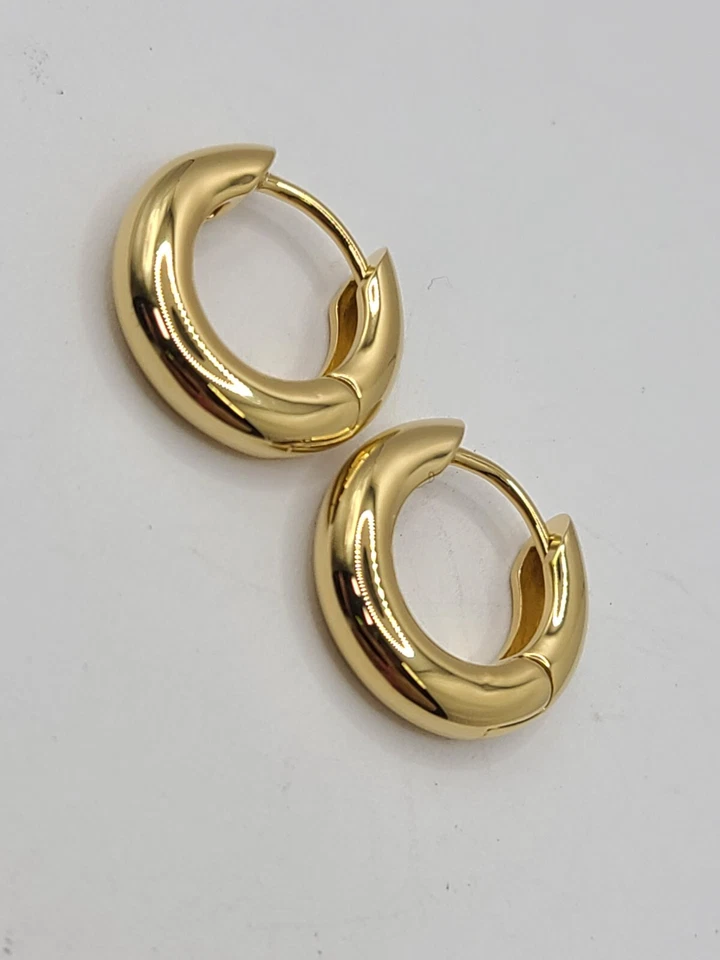 Auténticos Pendientes Argolla Redondos PANDORA Essence Chapados en Oro 14K 263320C00 Foto 2 de 4