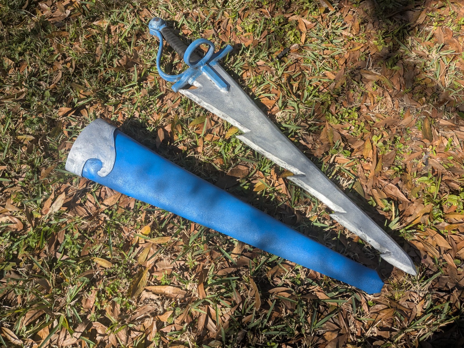 Espada larga de espuma Eva hecha a mano RipTide con vaina