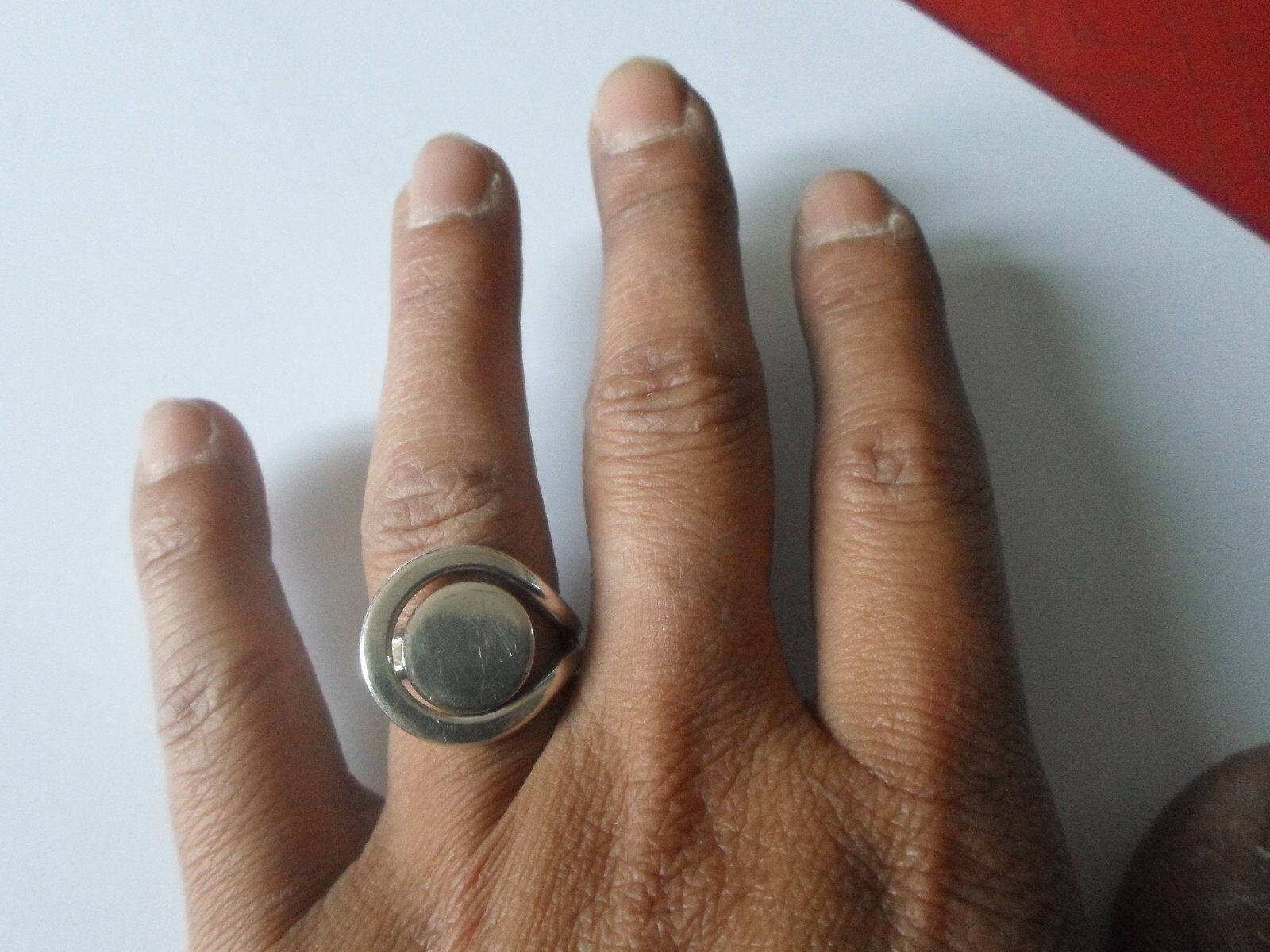 solid silver ring, circle, openwork outline, size… - image 1