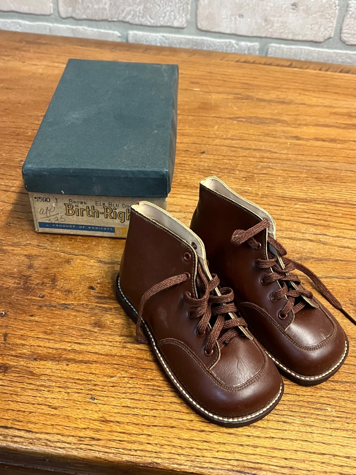 Infant Size Endicott Co. Brown Elk Original Box