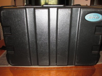 SKB Molded 6 Space  19'' Audio Rack Case in Excellent Condition Price Reduced