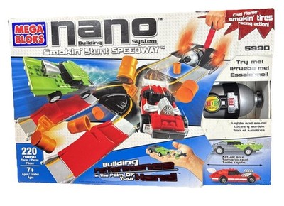 2004 Mega Bloks Nano Building Smokin Stunt Speedway Building Set 220 Pieces